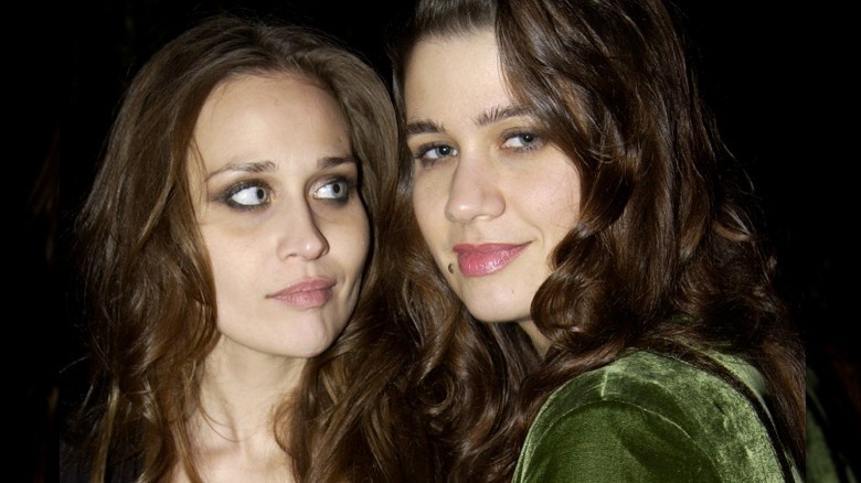 Fiona Apple staring at sister