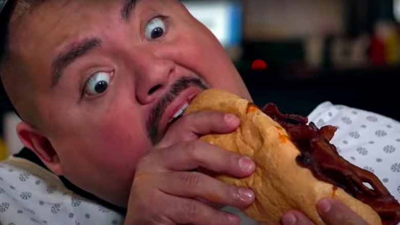 Gabriel Iglesias eating