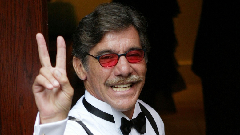 Geraldo Rivera peace sign