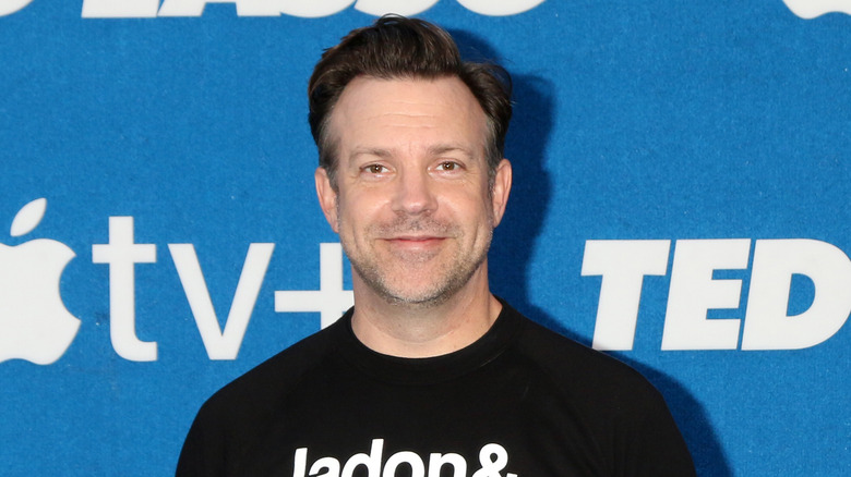 Jason Sudeikis smirking