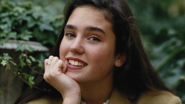 Jennifer Connelly posing, hand on chin