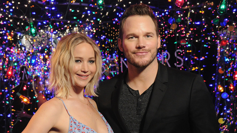 Jennifer Lawrence and Chris Pratt smiling