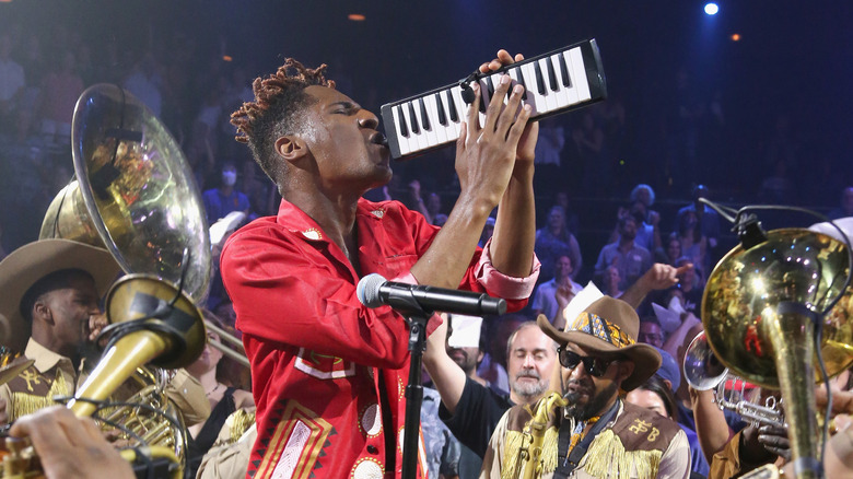 Jon Batiste playing harmoniboard