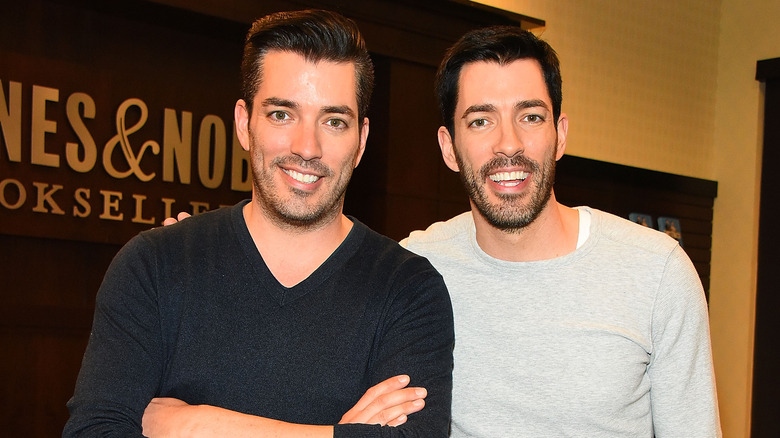 Jonathan and Drew Scott smiling