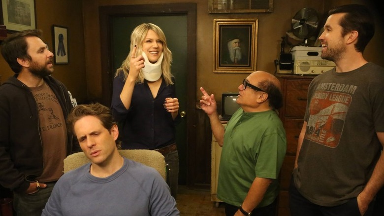 Kaitlin Olson in neck brace in scene from It's Always Sunny in Philadelphia