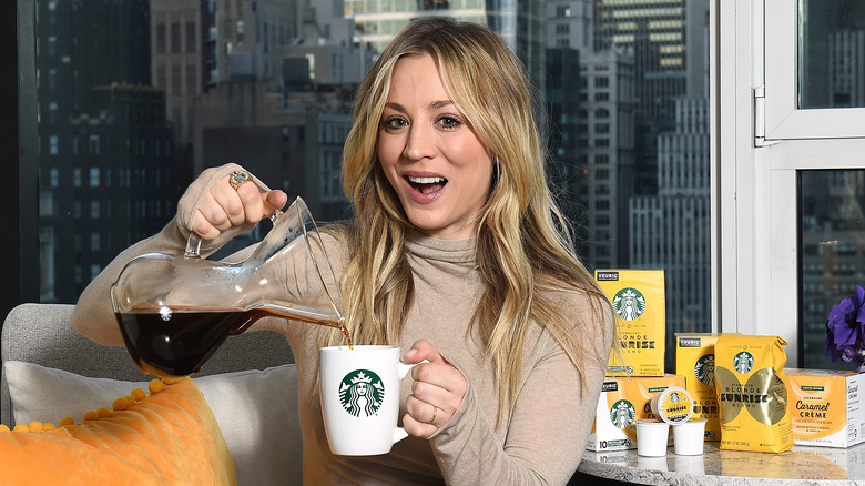 Kaley Cuoco promoting Starbucks