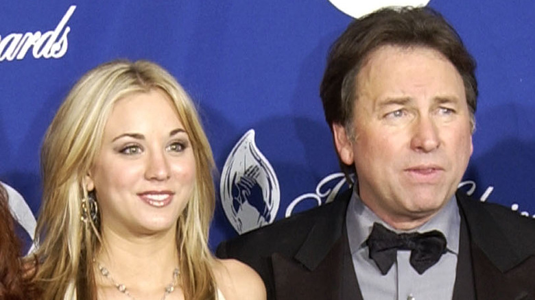 Kaley Cuoco and John Ritter at an event