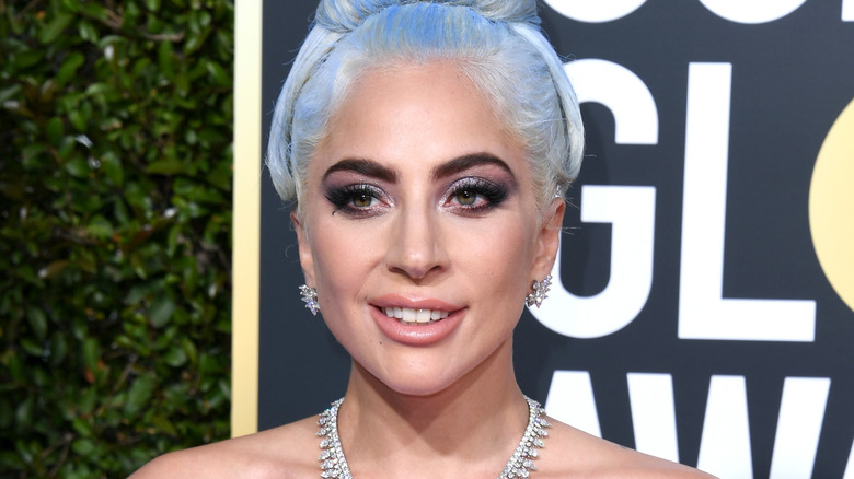 Lady Gaga sporting blue hair