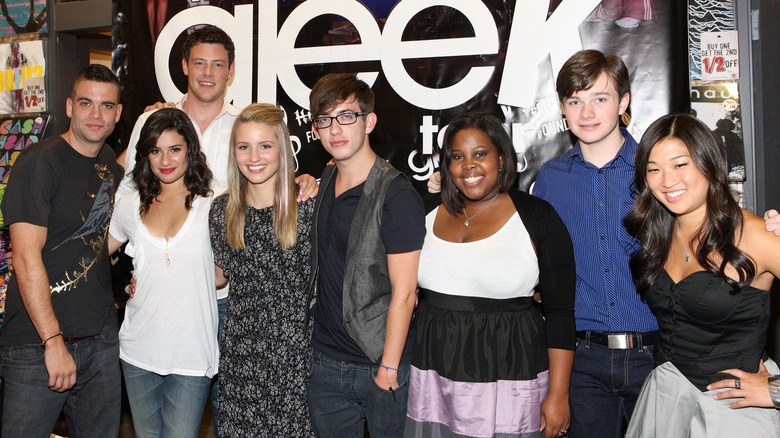 Lea Michele and Glee cast