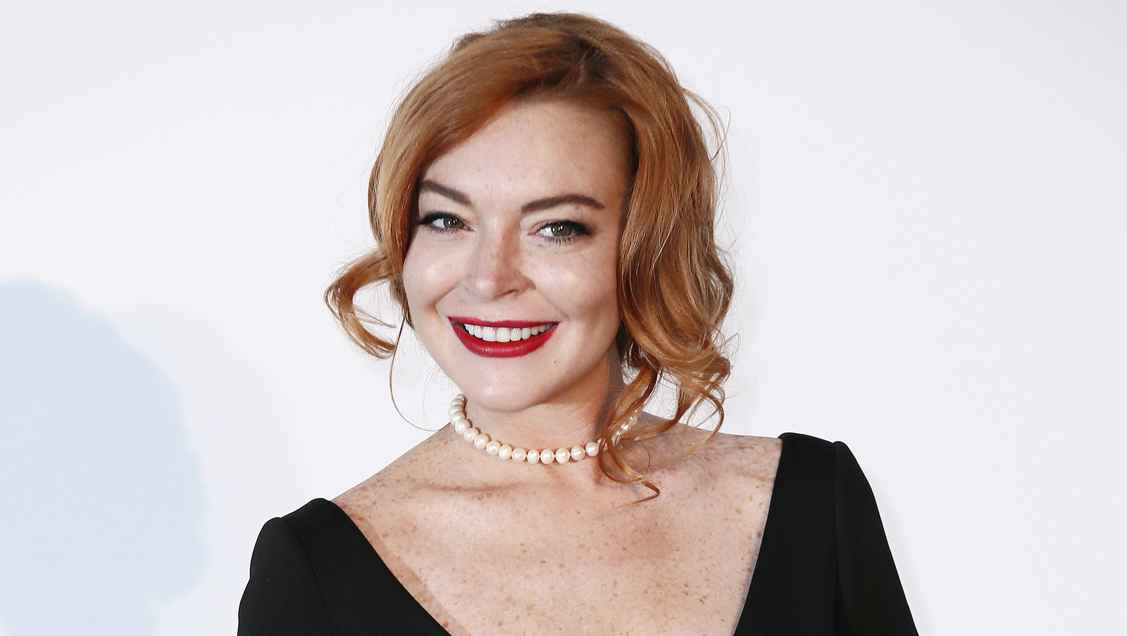 Lindsay Lohan Wants to Move to LondonPermanently! - E! Online