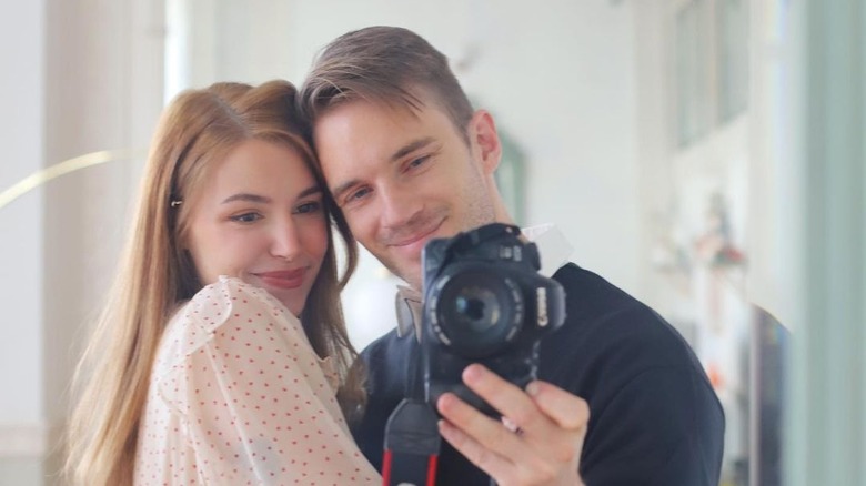 Marzia and Felix Kjellberg taking selfie