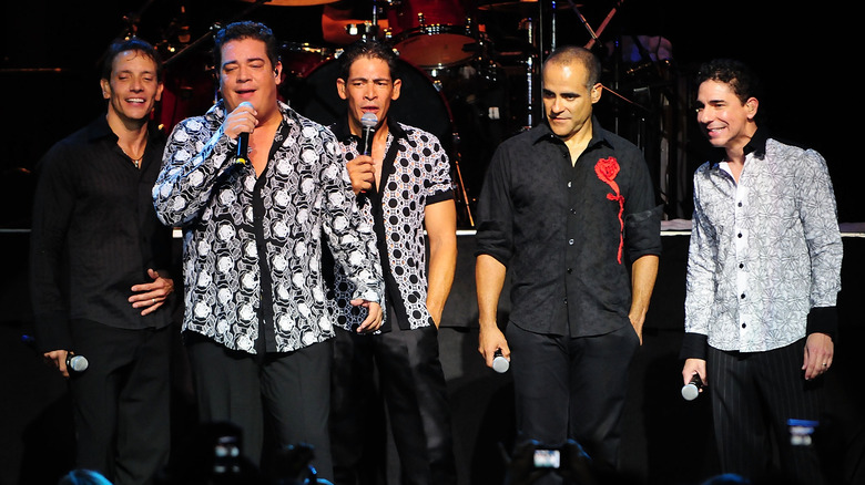 Menudo reunion performance Ray Reyes