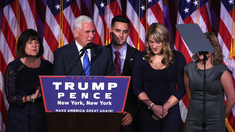 Mike Pence campaigning with family at podium