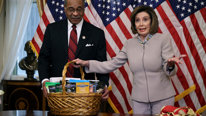 Emmanuel Cleaver, Nancy Pelosi gifting choclate