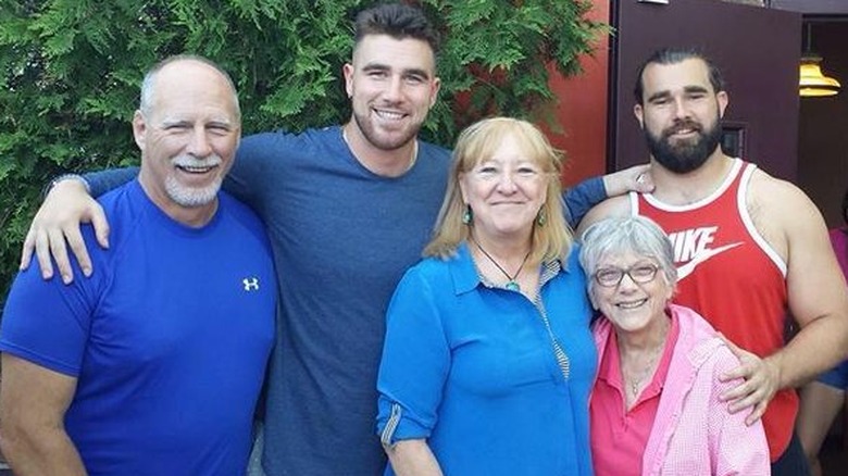 The Kelce family posing