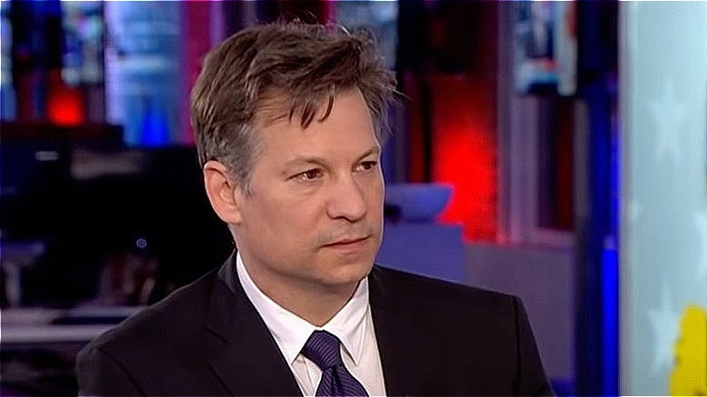 Richard Engel listening