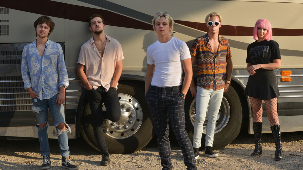 Ellington Ratliff, Rocky Lynch, Ross Lynch, Riker Lynch, and Rydel Lynch