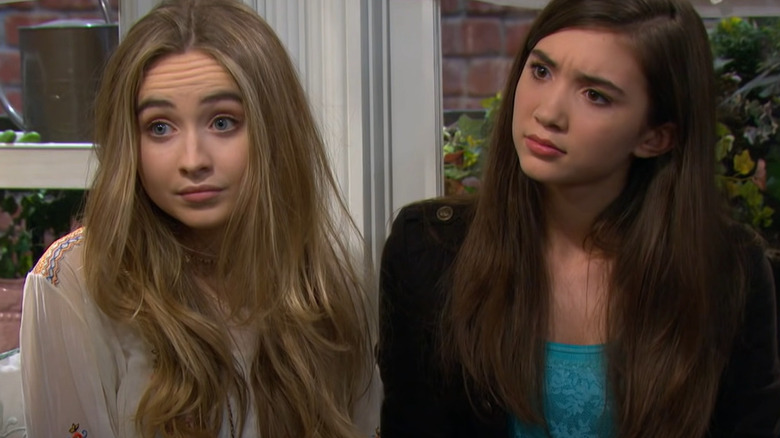 Sabrina Carpenter raising eyebrows, Rowan Blanchard looking perplexed on the set of 'Girl Meets World'