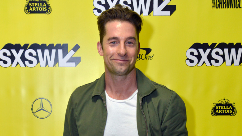 Scott Speedman smiling