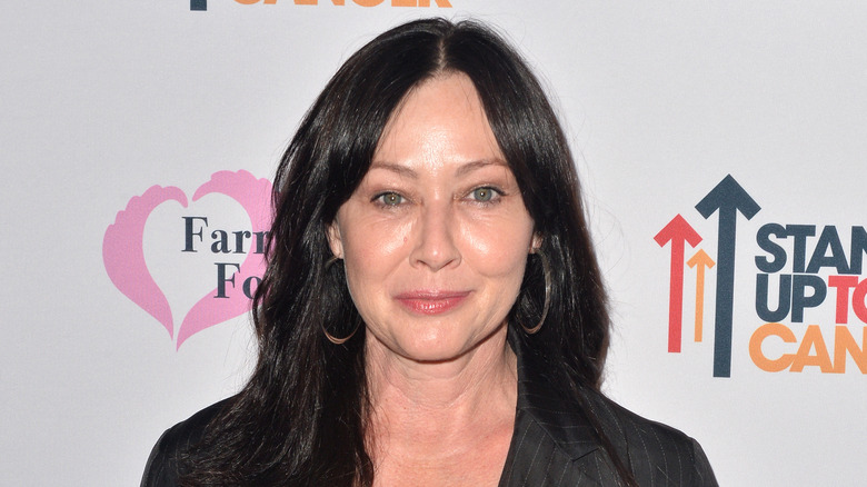 Shannen Doherty smiling