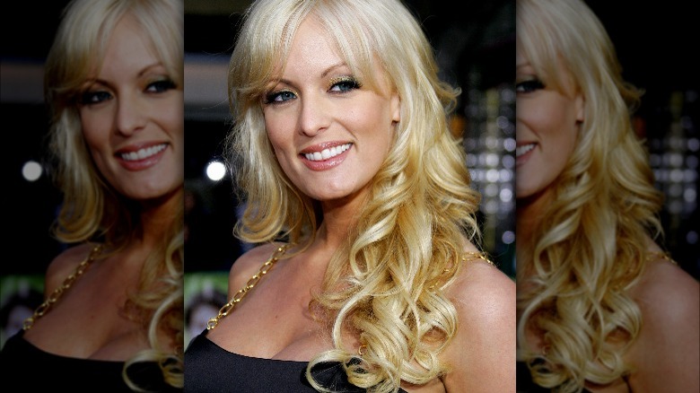 Stormy Daniels smiling at event