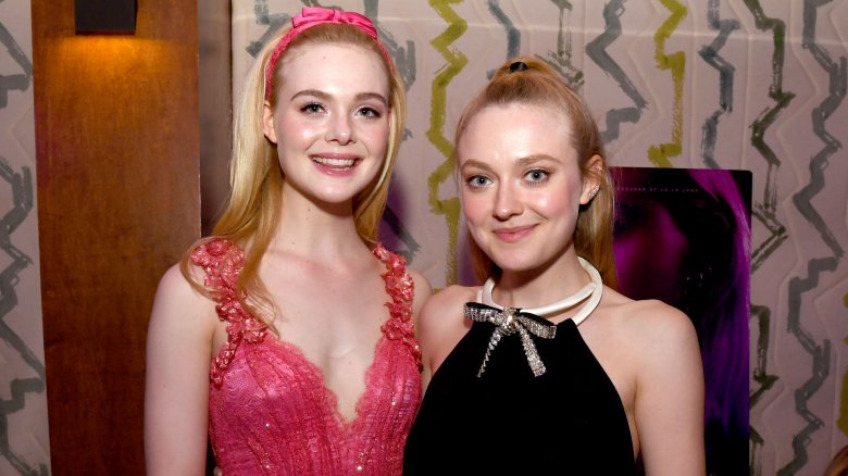 Fanning sisters