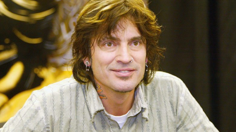 Tommy Lee at a book signing