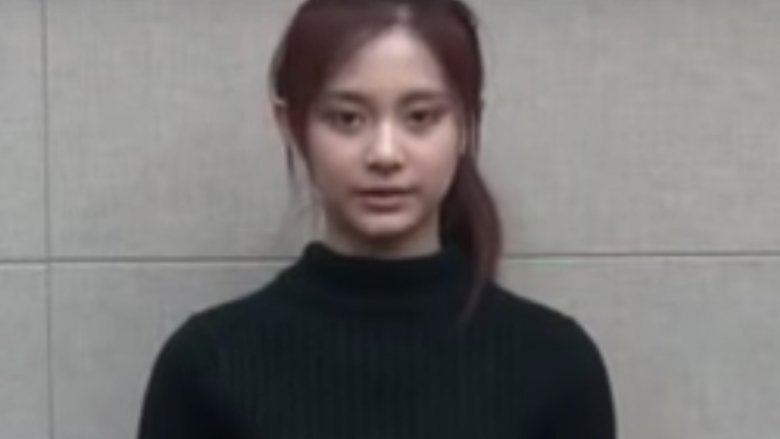 Chou Tzuyu apology video