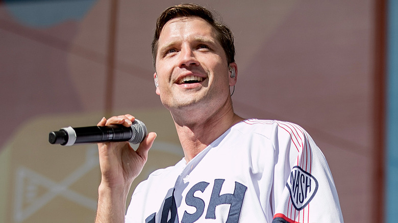 Walker Hayes performing