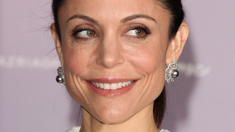 Bethenny Frankel sideways glance