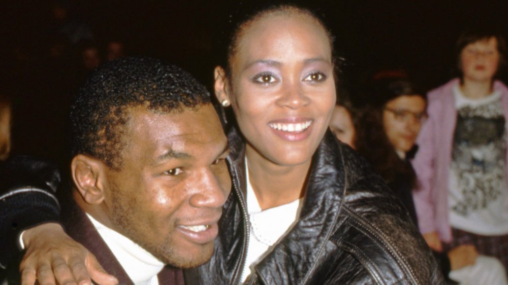 Mike Tyson and Robin Givens in an embrace