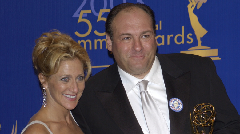 Edie Falco and James Gandolfini posing at the Emmys 2003