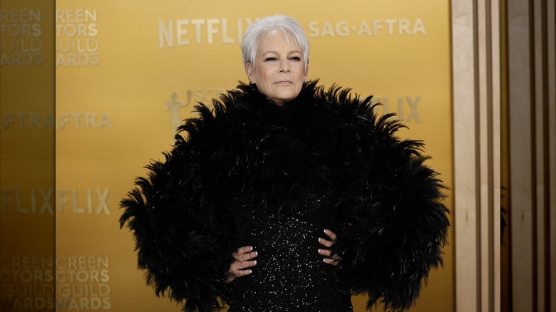 Jamie Lee Curtis posing at the 31st Annual Screen Actors Guild Awards at Shrine Auditorium and Expo Hall