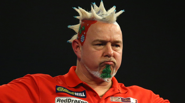 Peter Wright playing darts