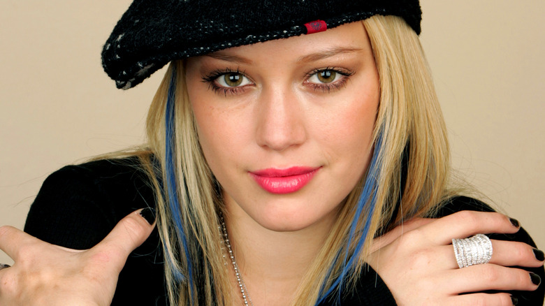 Hilary Duff posing with a punkish look