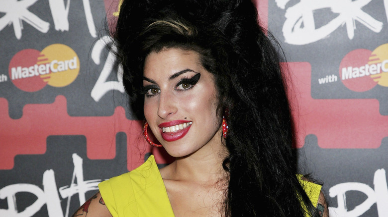 Amy Winehouse smiling 