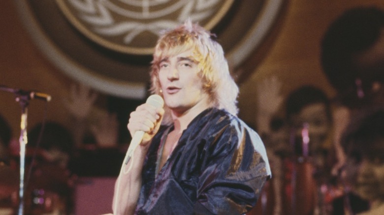 Rod Stewart singing