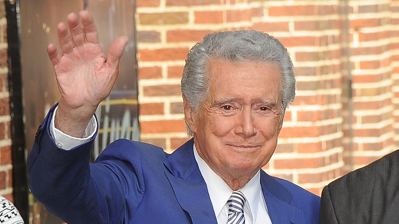 Regis Philbin waving