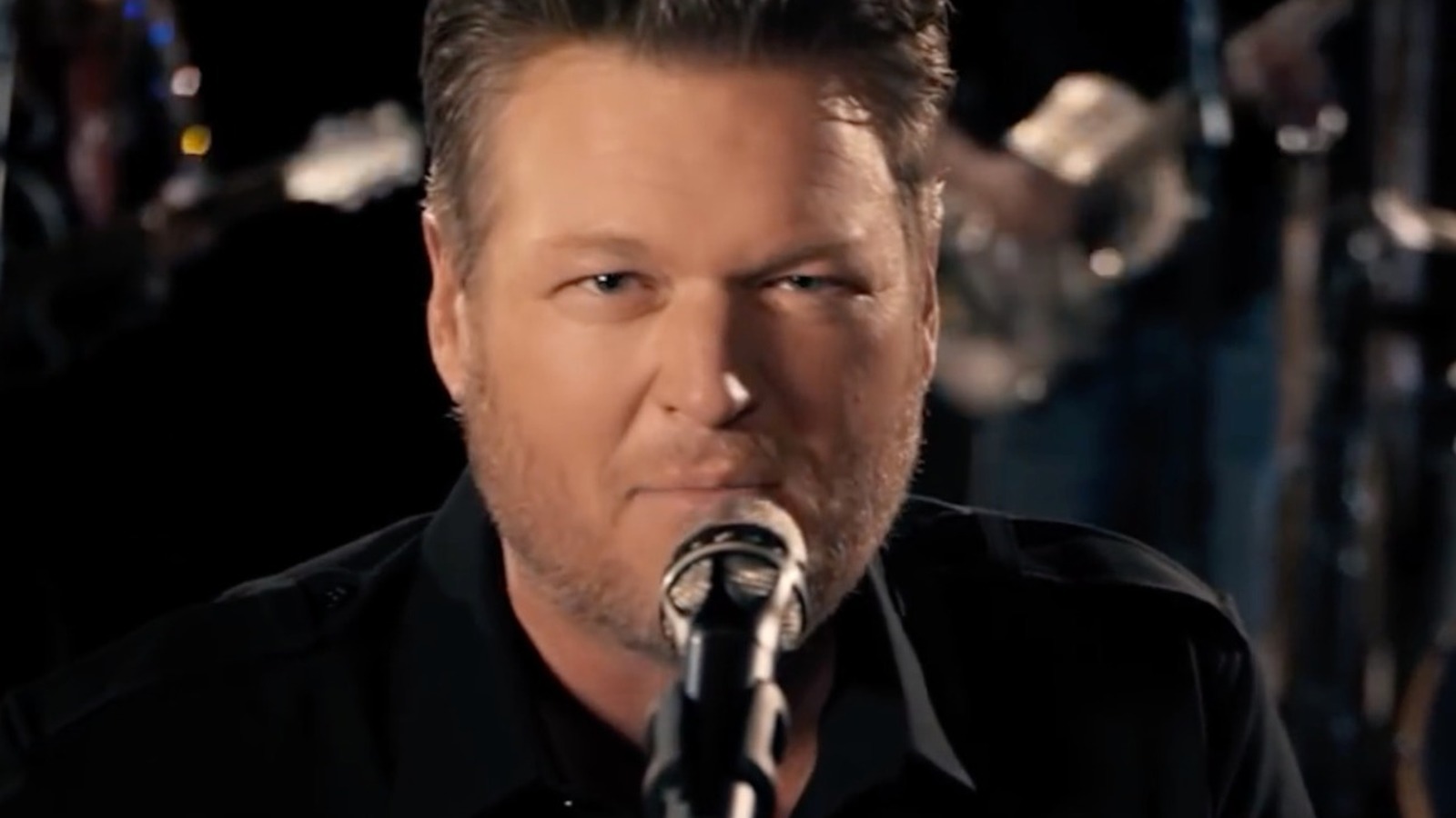 Blake Shelton's 'minimum Wage' Music Video Sparks New Reaction From Fans