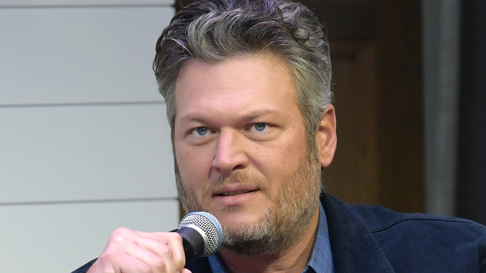 Blake Shelton talking 