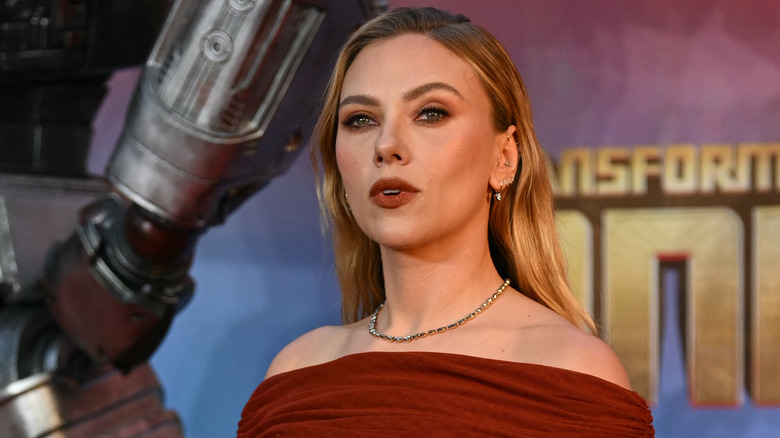 Scarlett Johansson wearing dark makeup and lipstick