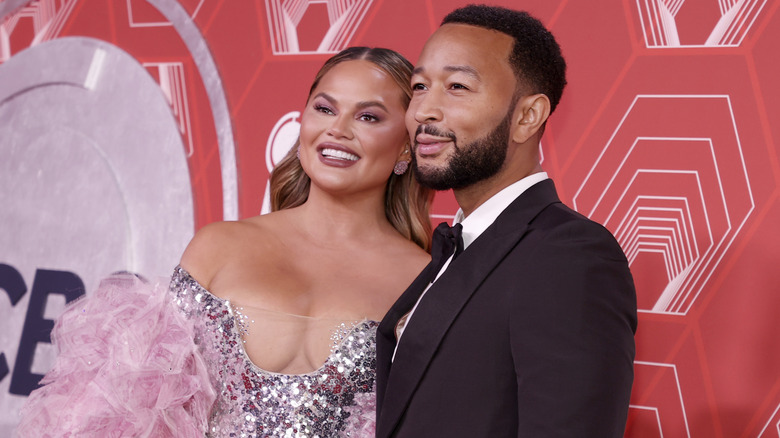 Chrissy Teigen and John Legend on the red carpet