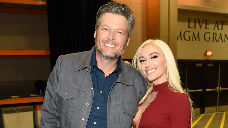 Blake Shelton and Gwen Stefani smiling