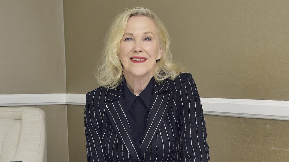 Catherine O'Hara red lipstick