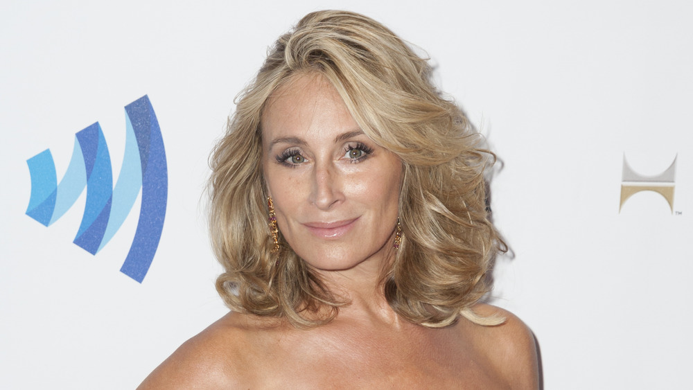 Sonja Morgan posing