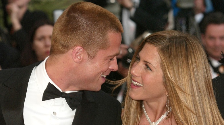 Brad Pitt looking at Jennifer Aniston