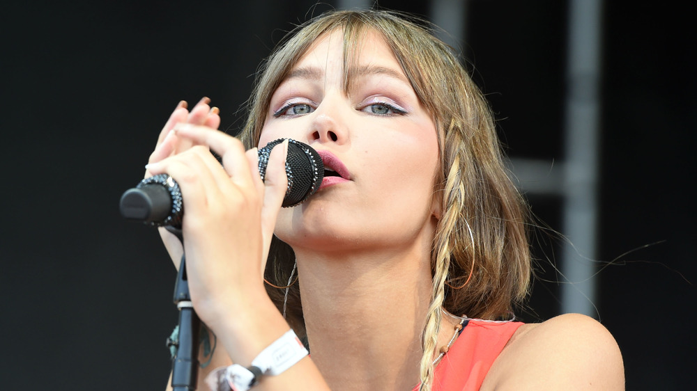 Grace VanderWaal performing 