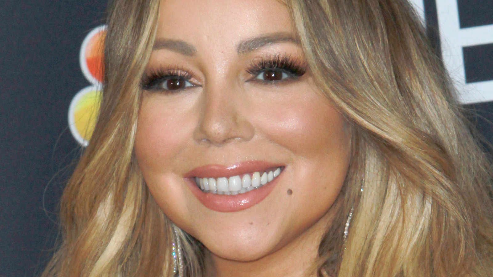 What Really Makes Mariah Carey's Voice So Unique