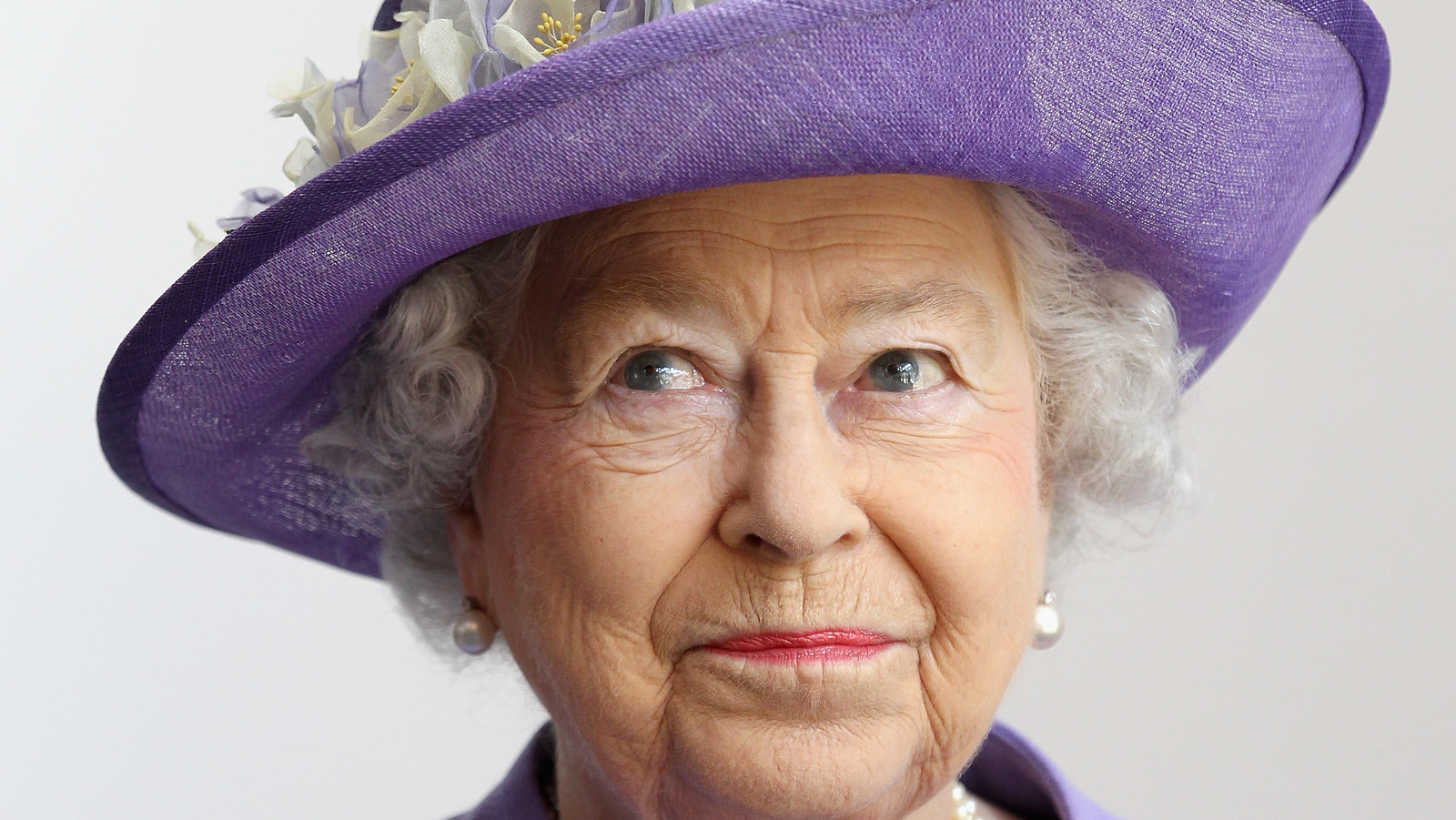 This Is What Queen Elizabeth Is Really Like In Private