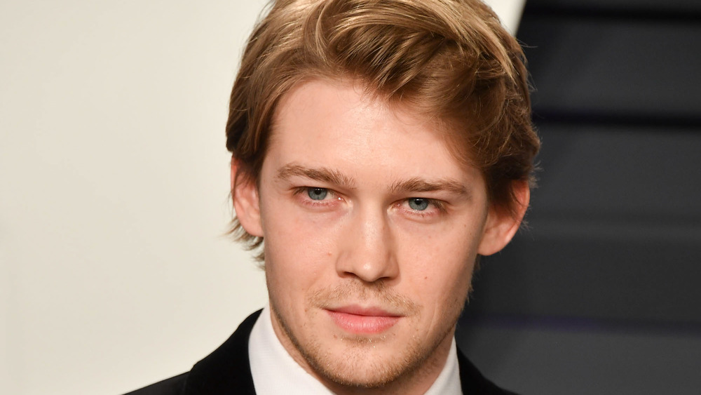 Joe Alwyn red carpet